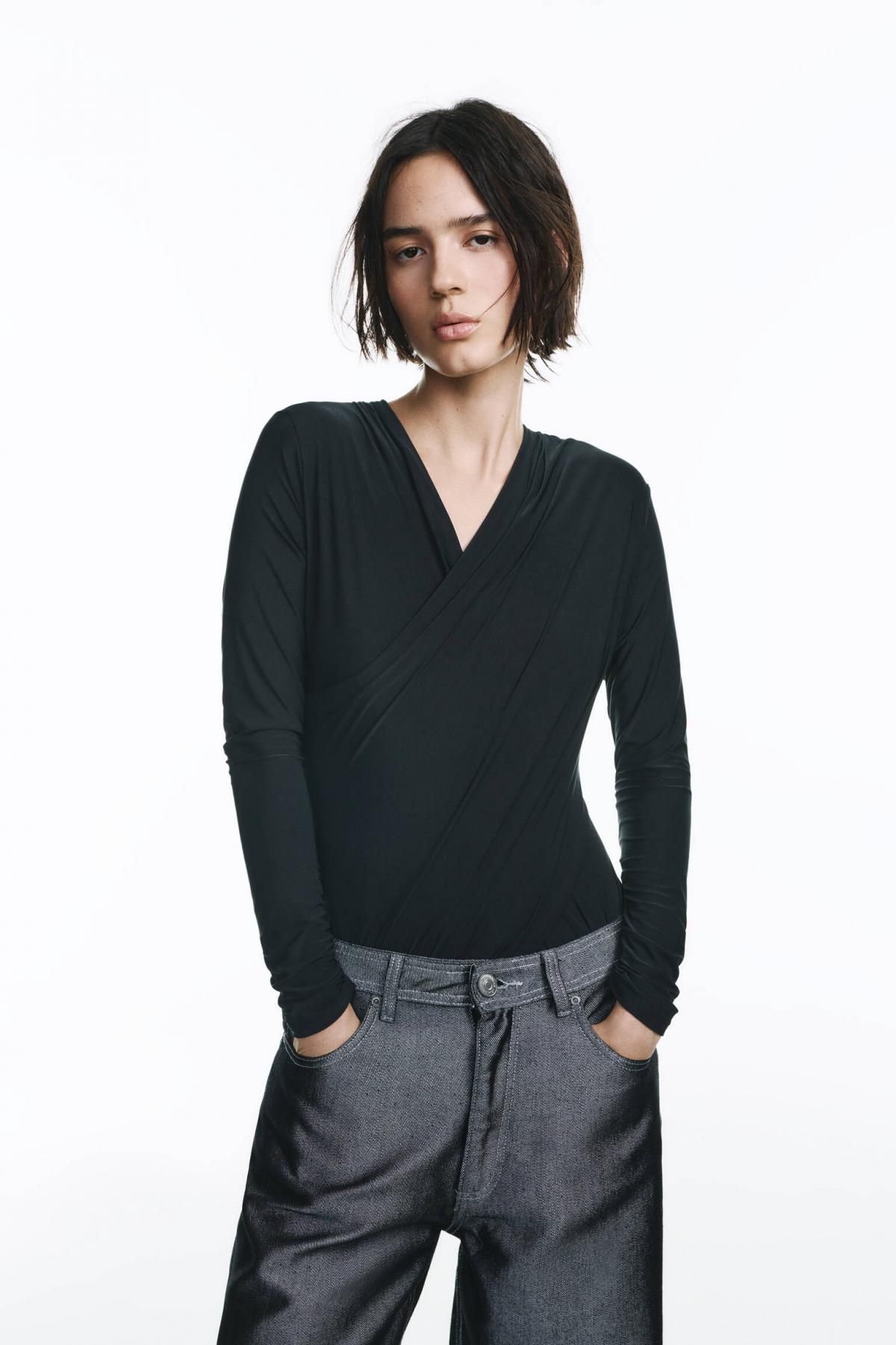 풀앤베어 테크니컬 드레이프 긴팔 바디수트 7153/340 BLACK - 상세 이미지 3