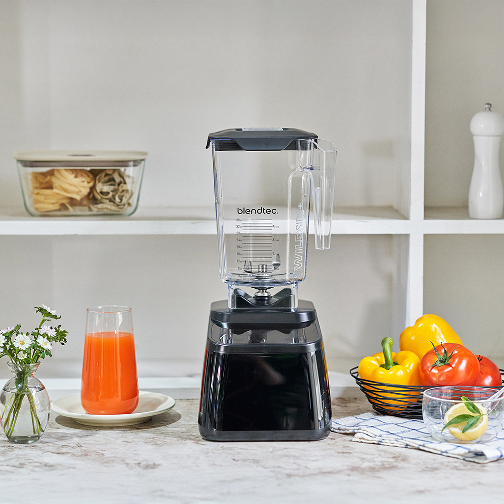 블렌텍 디자이너 650 초고속 프리미엄 블렌더 대형 대용량 이유식 믹서기 블랙
