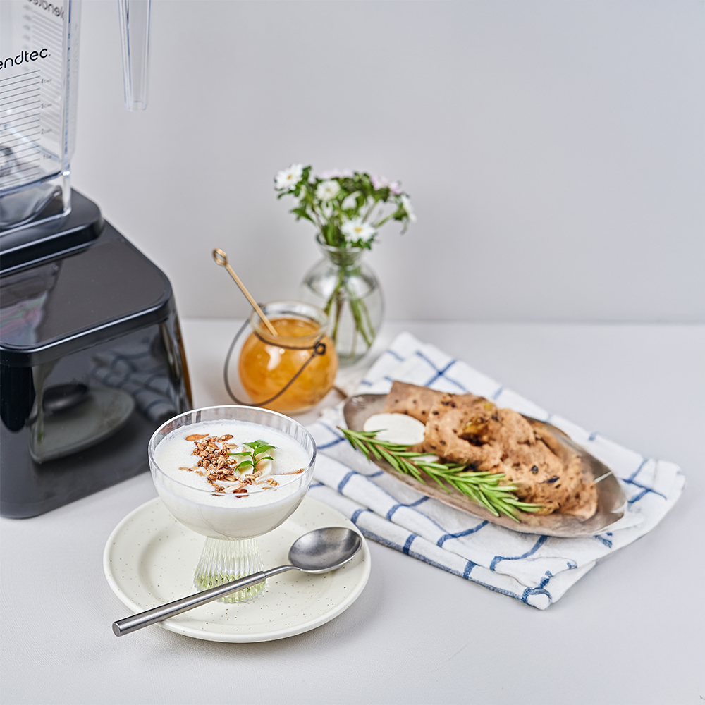 블렌텍 디자이너 650 초고속 프리미엄 블렌더 대형 대용량 이유식 믹서기 블랙