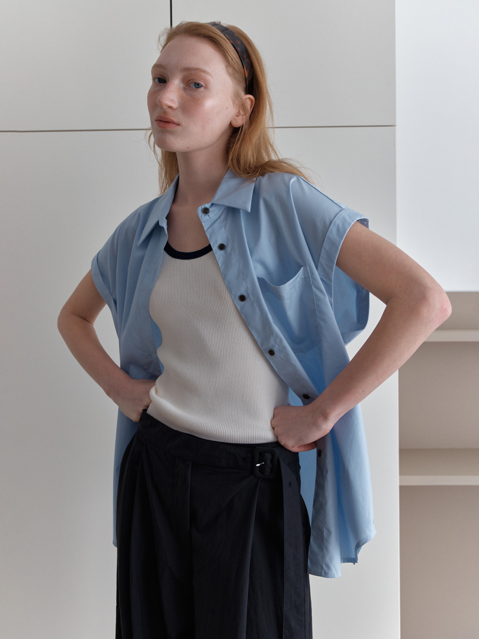 [엘씨브이] POCKET POINT SHORT-SLEEVE SHIRT_SKYBLUE - 상품 이미지