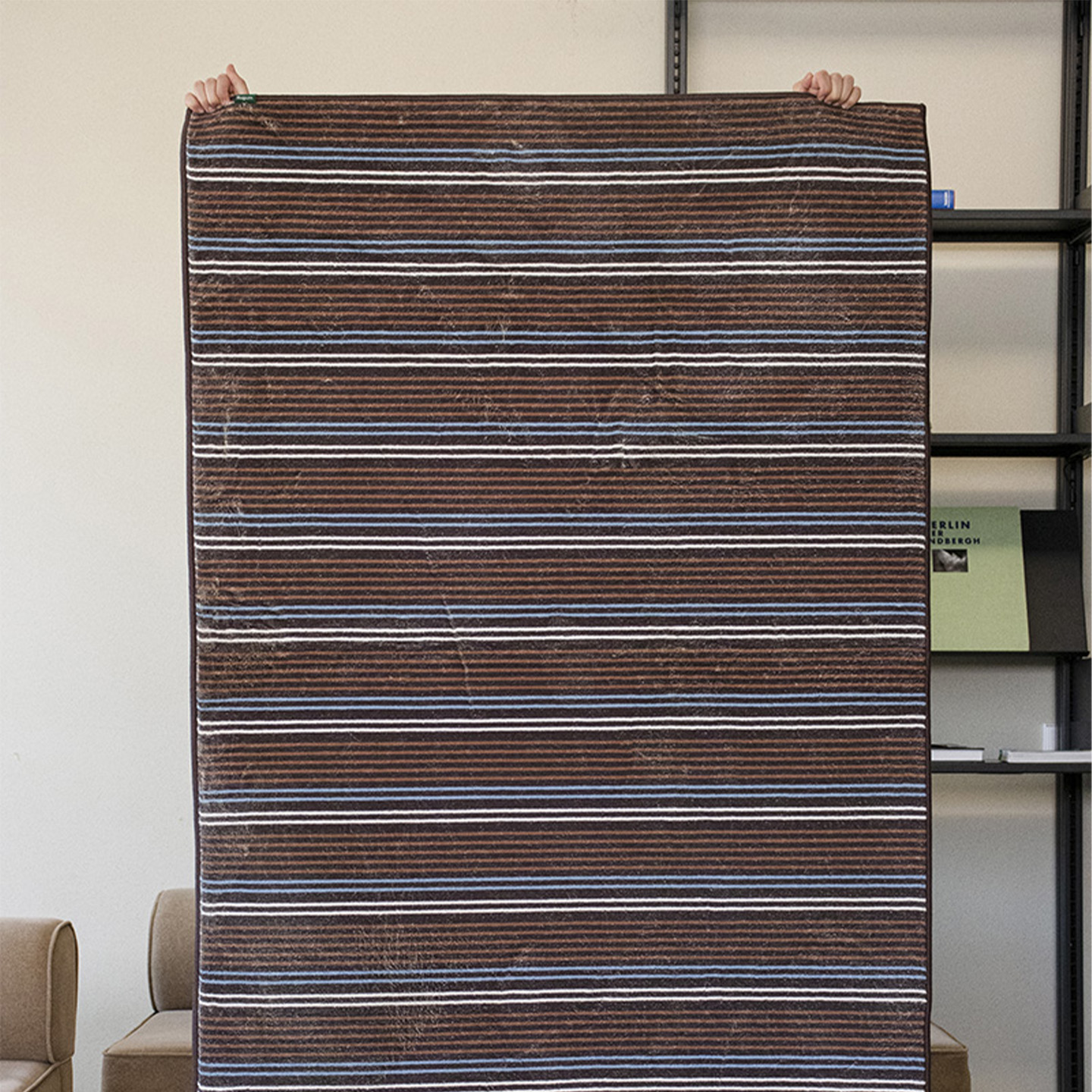 마론스트라이프 포그니 러그 사계절 극세사 거실 침실 대형 초코브라운, 100x150cm - 상세 이미지 3