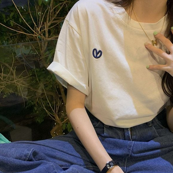 루즈핏 하트 자수 티셔츠 데일리 여성 반팔 티셔츠 라운드 여름 - 상품 이미지