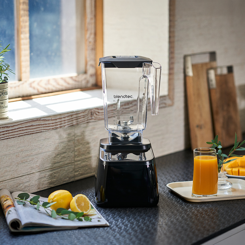 블렌텍 디자이너 650 초고속 프리미엄 블렌더 대형 대용량 이유식 믹서기 블랙