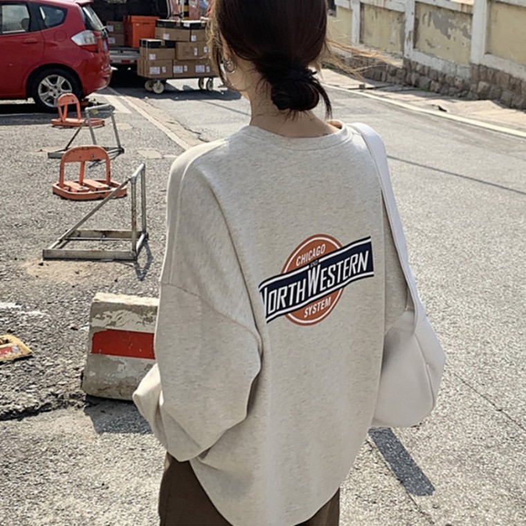 캐쥬얼 톡톡기모 시카고 맨투맨 - 상품 이미지