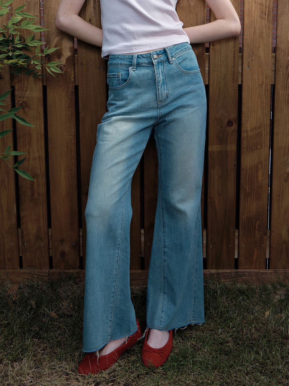 [엘씨브이] BOOTSCUT DENIM PANTS_LIGHT BLUE - 상품 이미지
