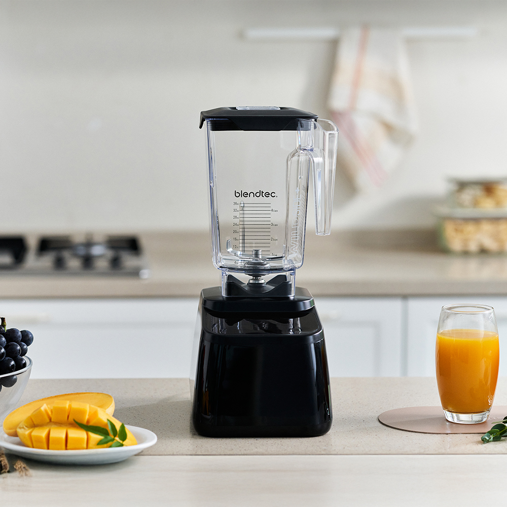 블렌텍 디자이너 650 초고속 프리미엄 블렌더 대형 대용량 이유식 믹서기 블랙