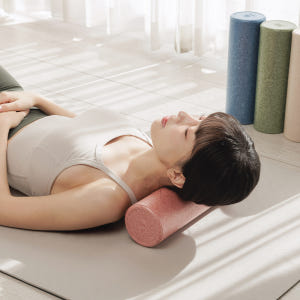 멜킨 EPP 미니 폼롤러 30cm 필라테스 스트레칭 종아리 마사지 얇은 ... 운동러 솔직 후기 | 실사용 리뷰 - 상품 이미지 1