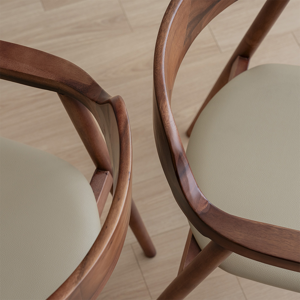 헤즈로 암체어 화이트 식탁의자 1인용 원목 카페 체어