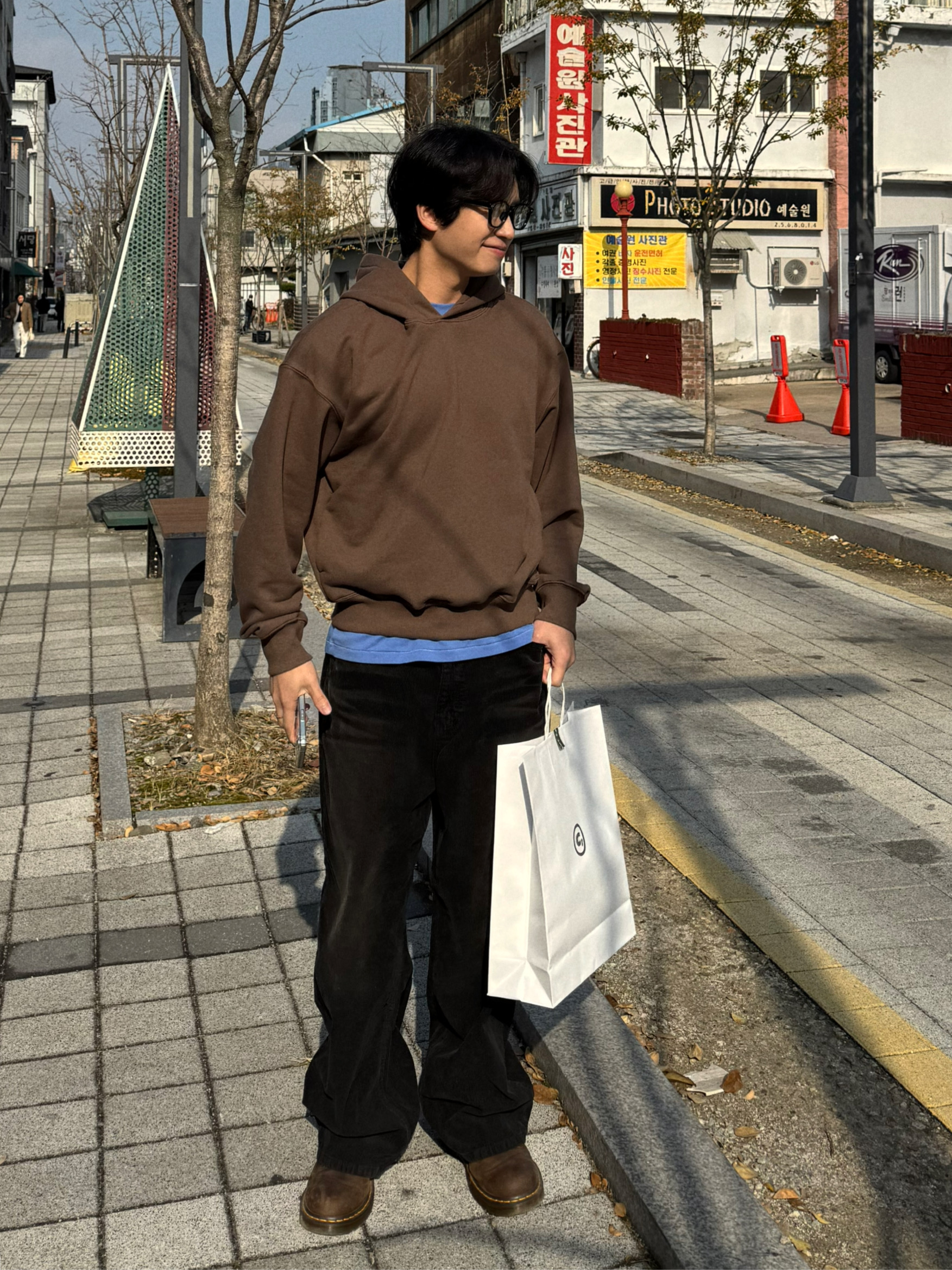 (남녀공용) 프리미엄 유노 크롭 후드티 / 가을 겨울 오버 루즈 커플 후디 티셔츠 - 상세 이미지 5