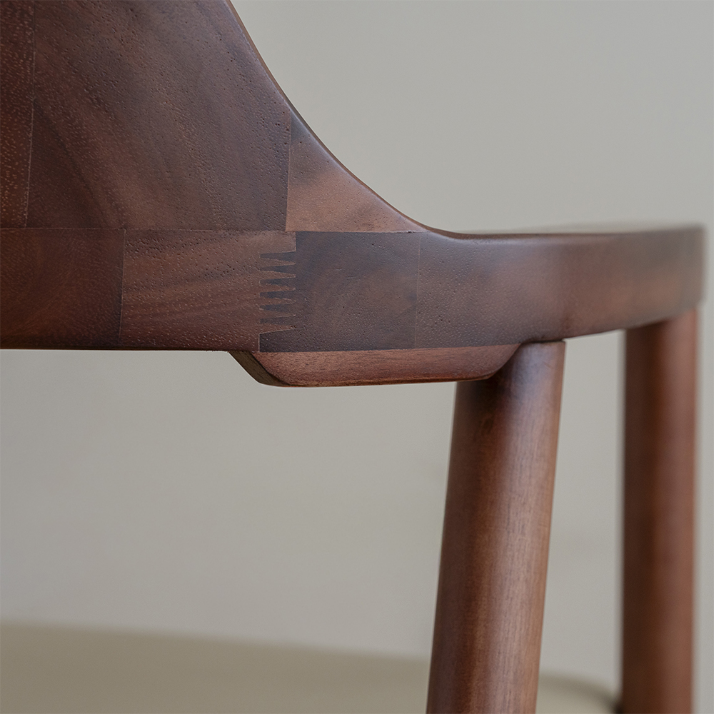 헤즈로 암체어 화이트 식탁의자 1인용 원목 카페 체어