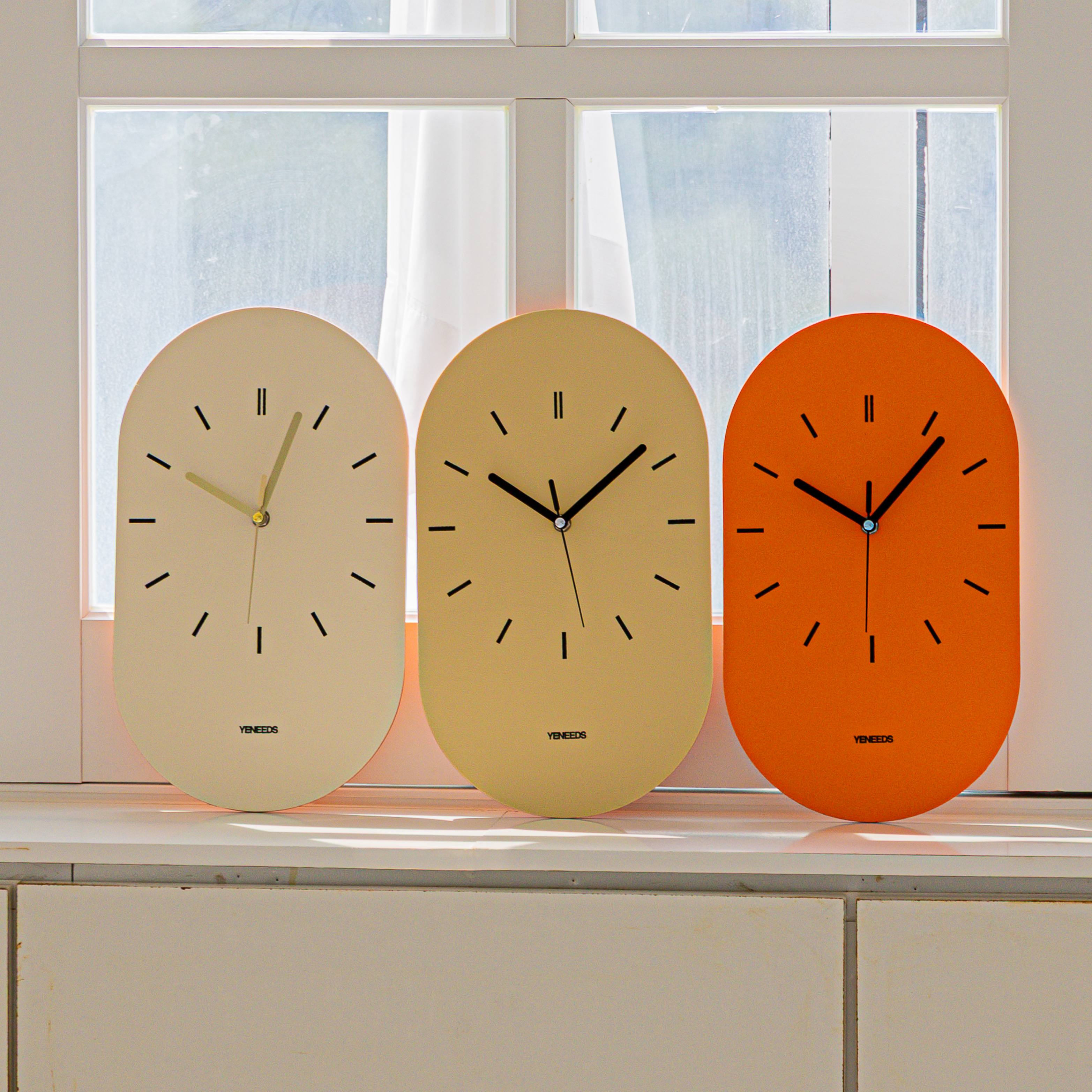 예니즈 벽걸이 시계 가죽 무소음 거실 사무실 인테리어 무타공 벽시계 제품 이미지