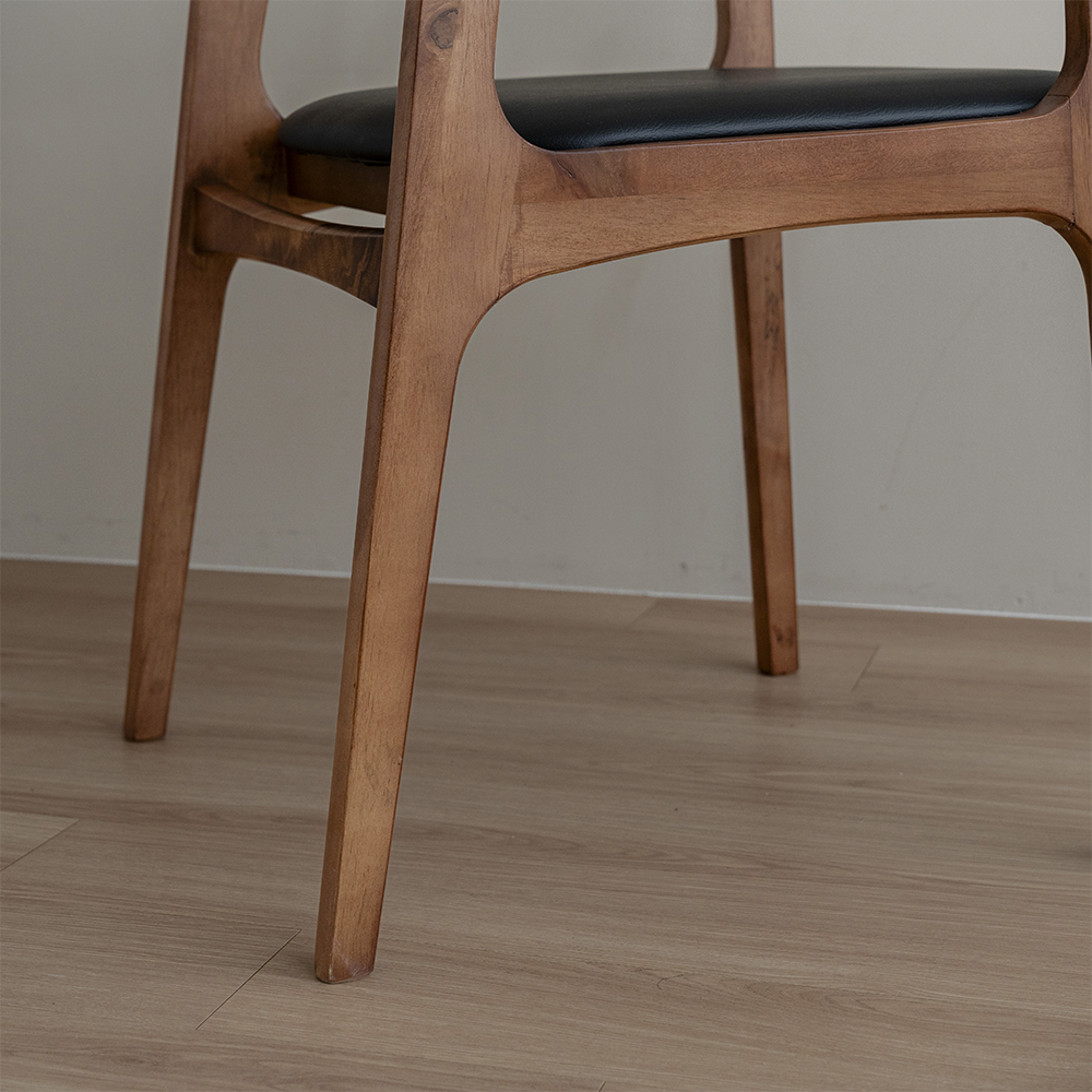 헤즈로 암체어 블랙 식탁의자 1인용 원목 카페 체어