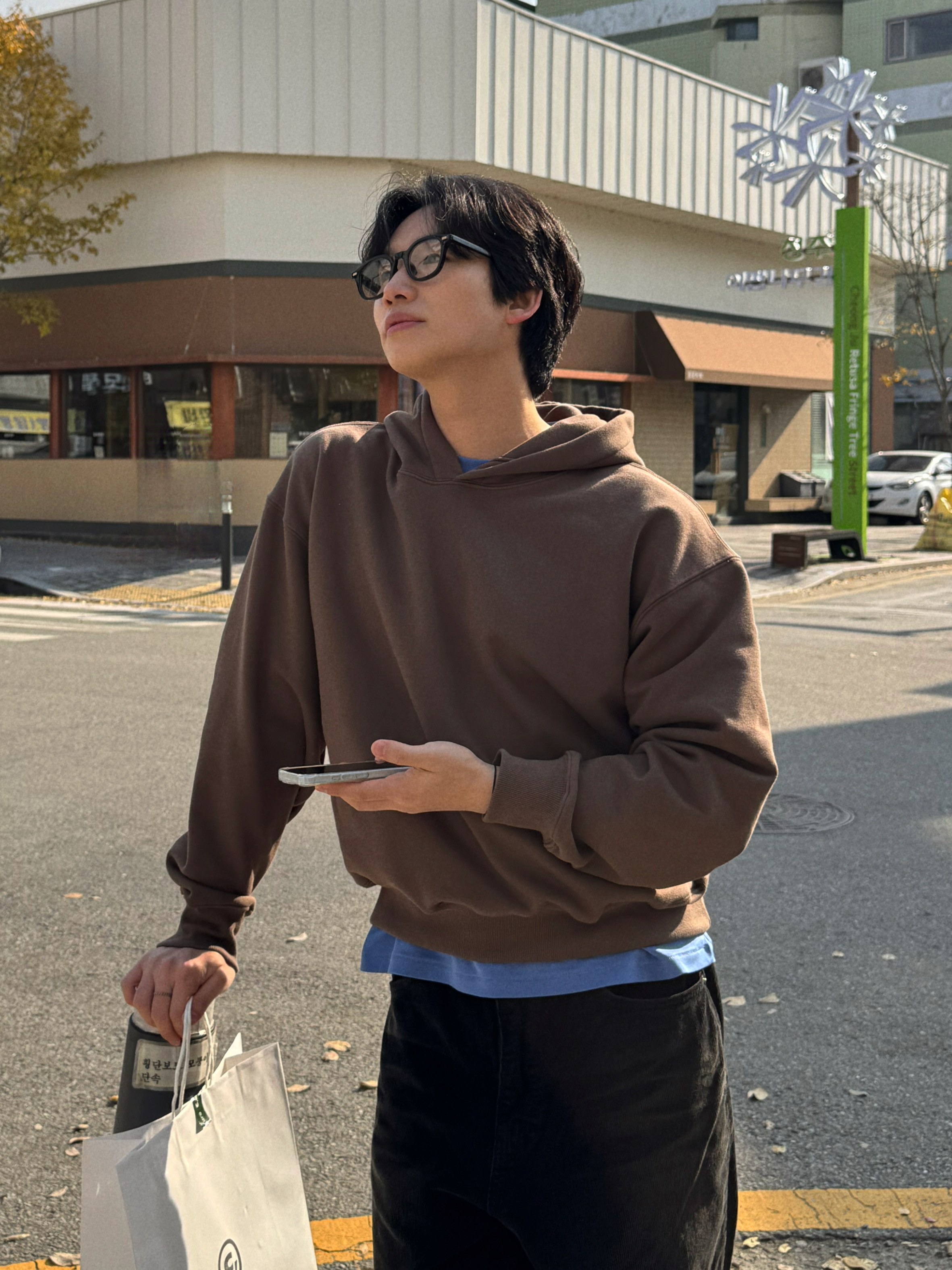 (남녀공용) 프리미엄 유노 크롭 후드티 / 가을 겨울 오버 루즈 커플 후디 티셔츠 - 상세 이미지 2