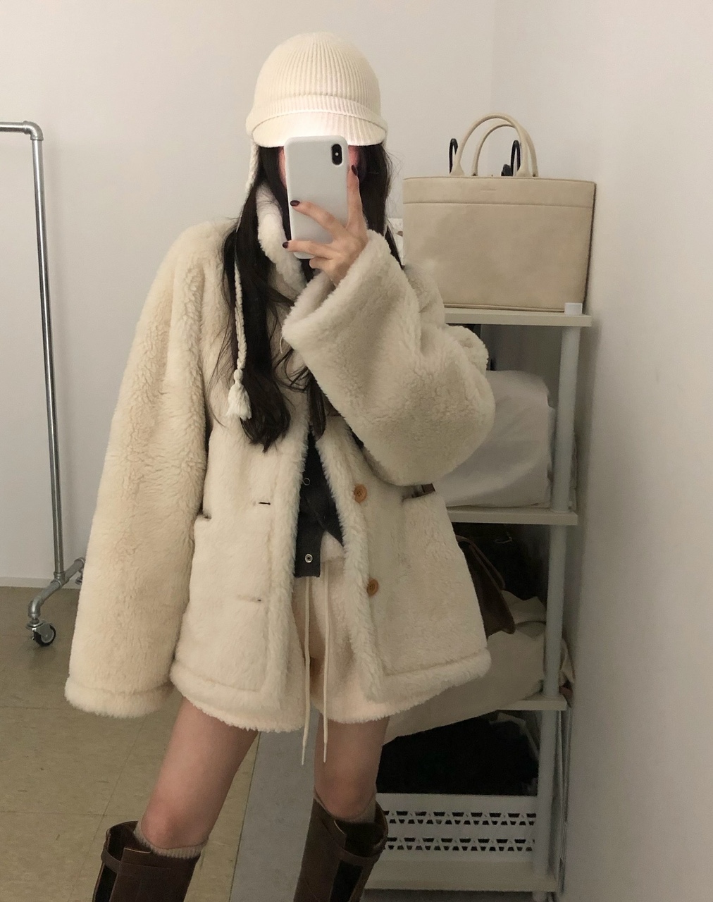 퓨로 여성 겨울 오버핏 루즈핏 카라 스웨이드 리버시블 무스탕자켓 - 상품 이미지