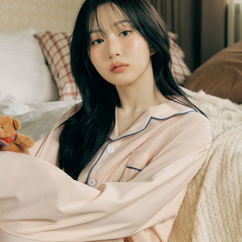 [도씨x해원'Pick] 실크핏 클린 긴팔 카라 커플 잠옷 세트 홈웨어 제품 이미지