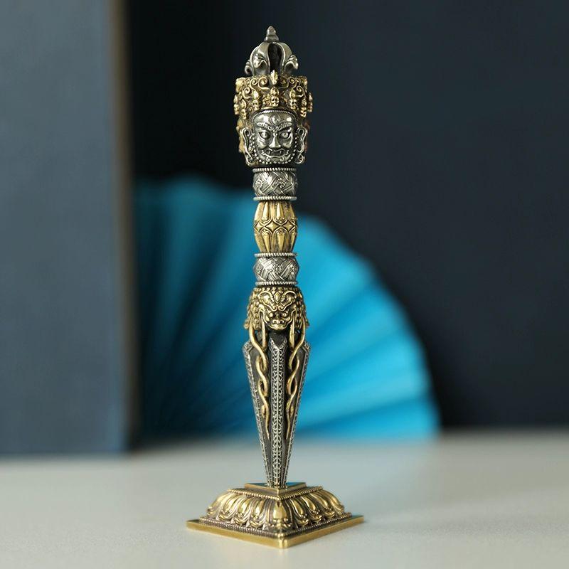 불교 금강저 황동 명상 수공예 네팔 귀신 퇴치 밀교 의식 장식품 16.7cm 천주금강 펜던트 받침대포함 - 상품 이미지