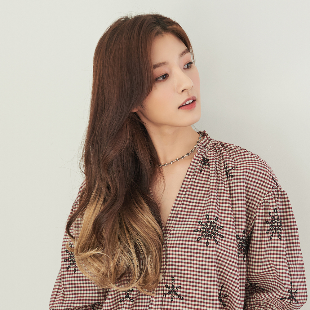 반가발 볼륨펌 투톤 웨이브 S컬 자연스러운 그라데이션 - 상세 이미지 2