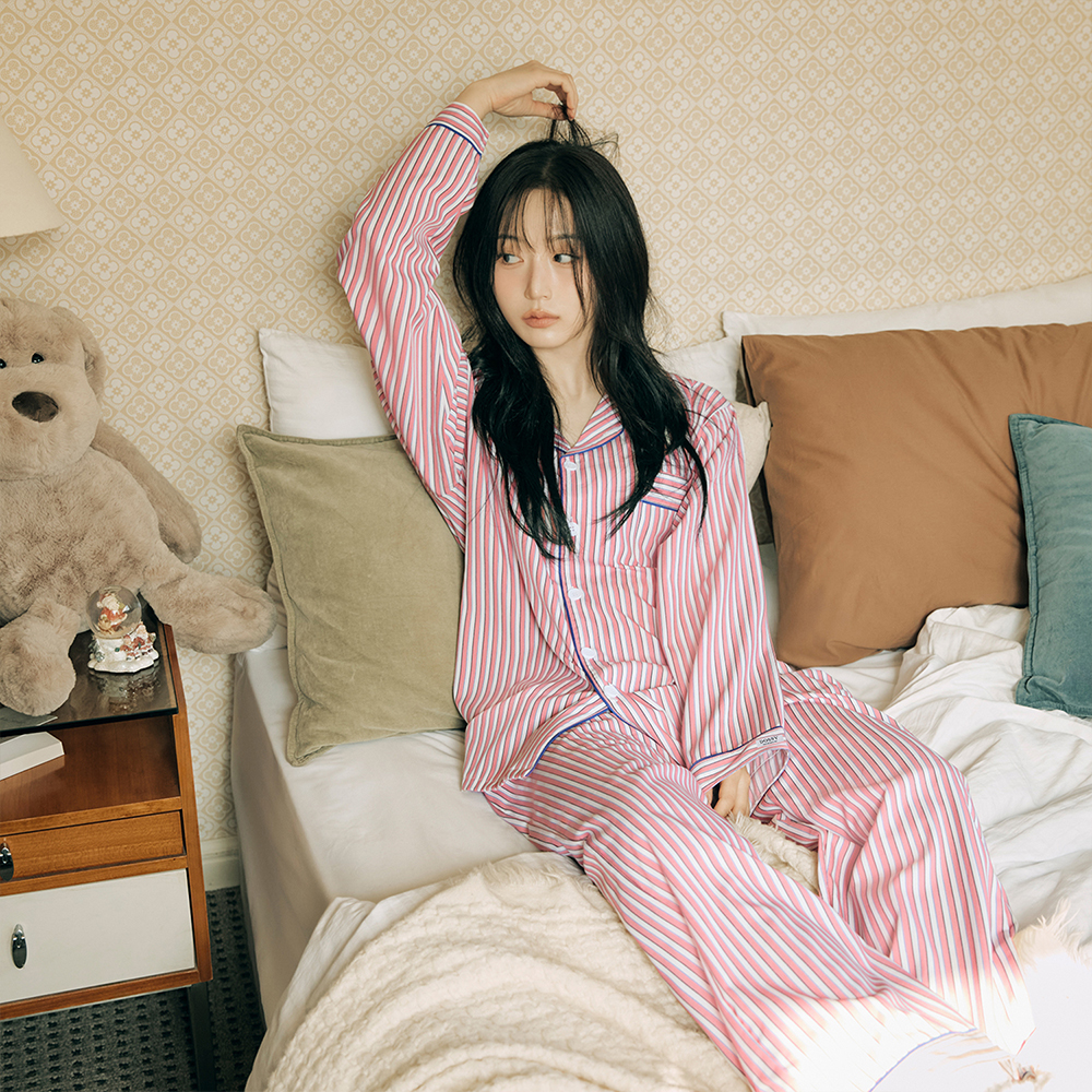 [도씨x해원 PICK][2PACK] 실크핏 피오니 긴팔 카라 커플 잠옷 세트 홈웨어 제품 이미지