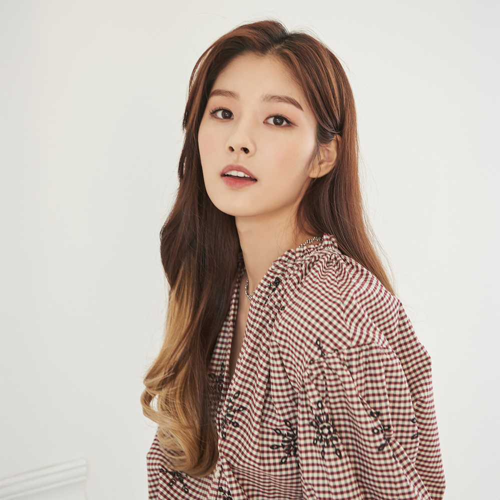 반가발 볼륨펌 투톤 웨이브 S컬 자연스러운 그라데이션 - 상세 이미지 3