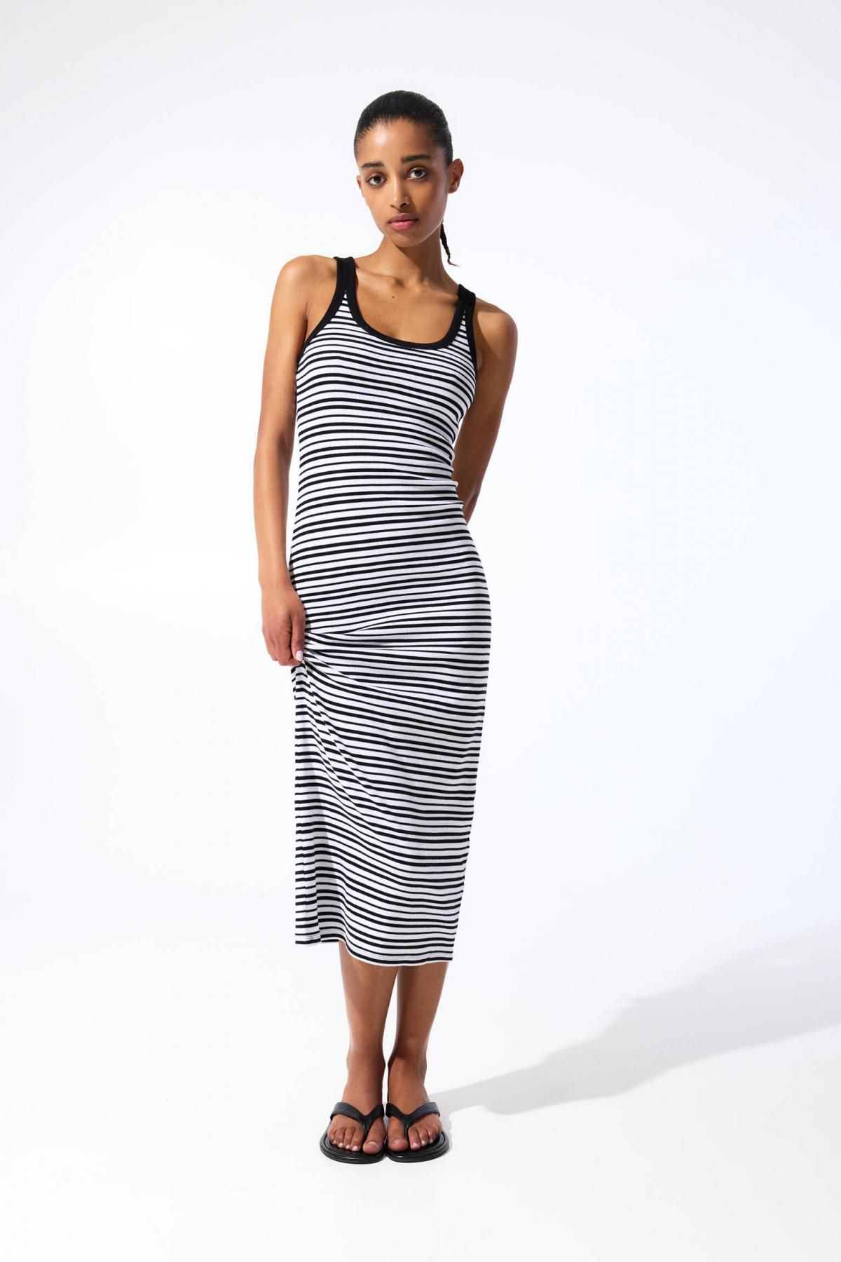 풀앤베어 스트라이프 립 미디 원피스 슬리브리스 7394/208 STRIPED - 상세 이미지 2