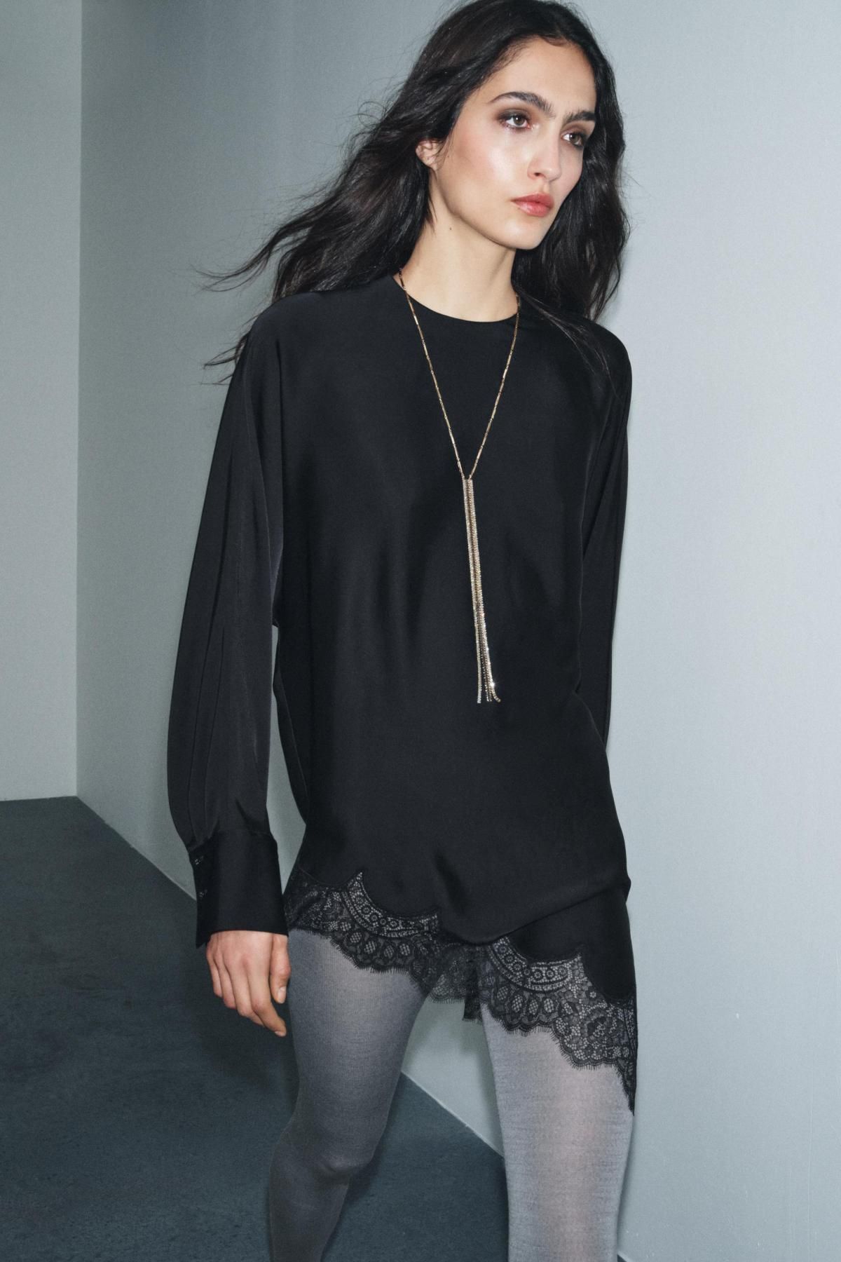 자라 한정판 비스코스 비대칭 레이스 블라우스 9663/100 BLACK - 상세 이미지 5