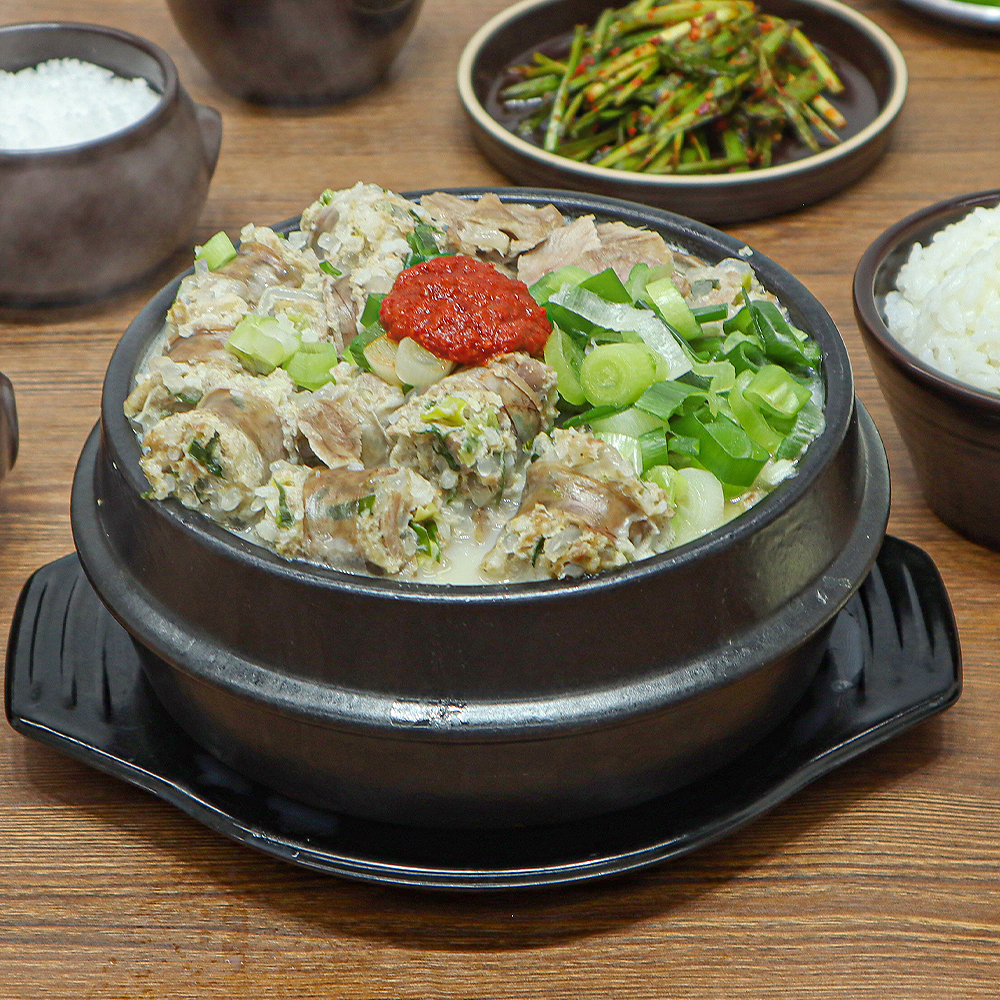 초간편 3분국밥 푸짐한 고기 순대 많은 국밥 순대국 얼큰 순대국밥 캠핑 - 상품 이미지
