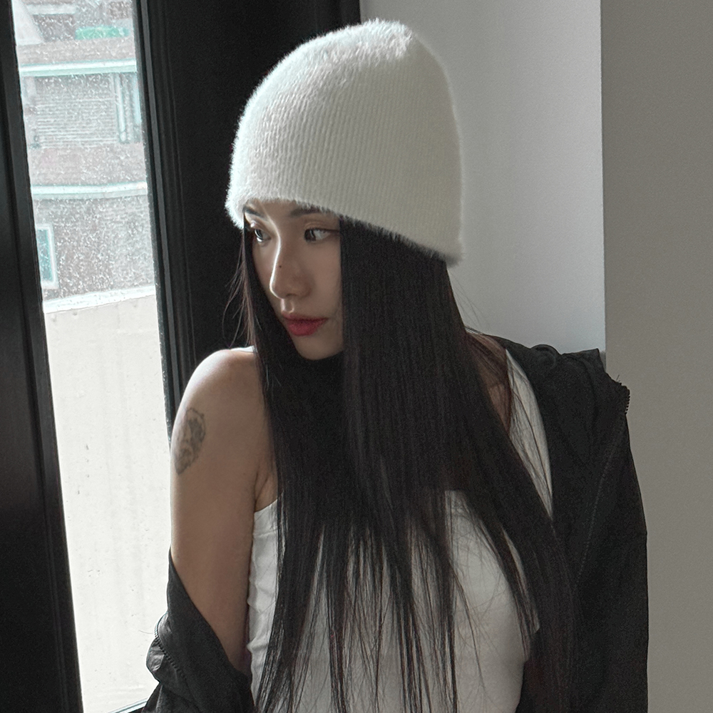 시즌리스 숏 소프트 퍼 비니 - 상품 이미지