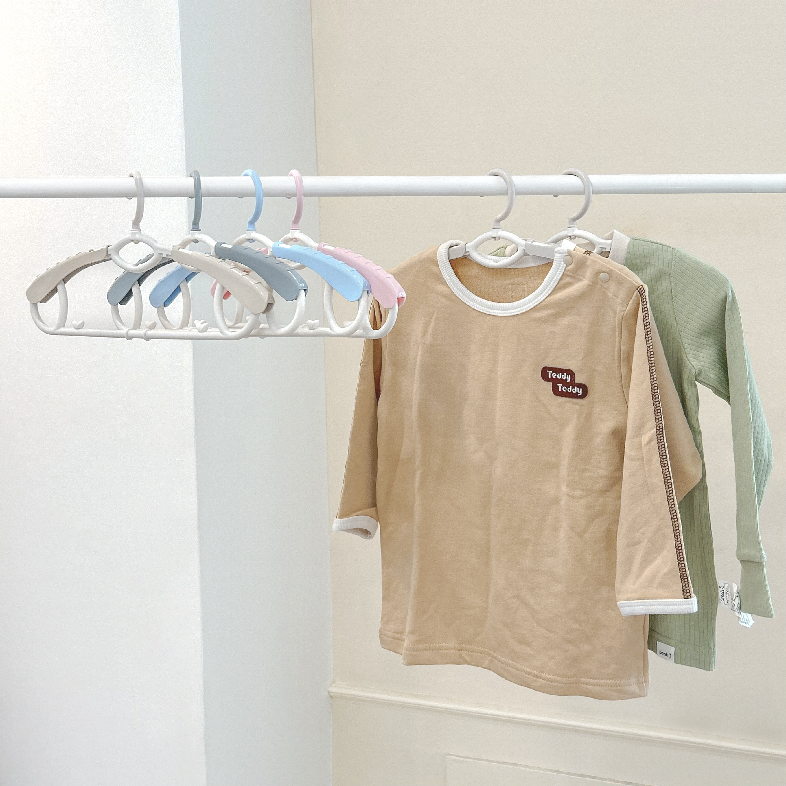 뉴코코맘 360도 회전 아기옷걸이 8P 길이조절 새싹 유아옷걸이 어린이 신생아 바지걸이