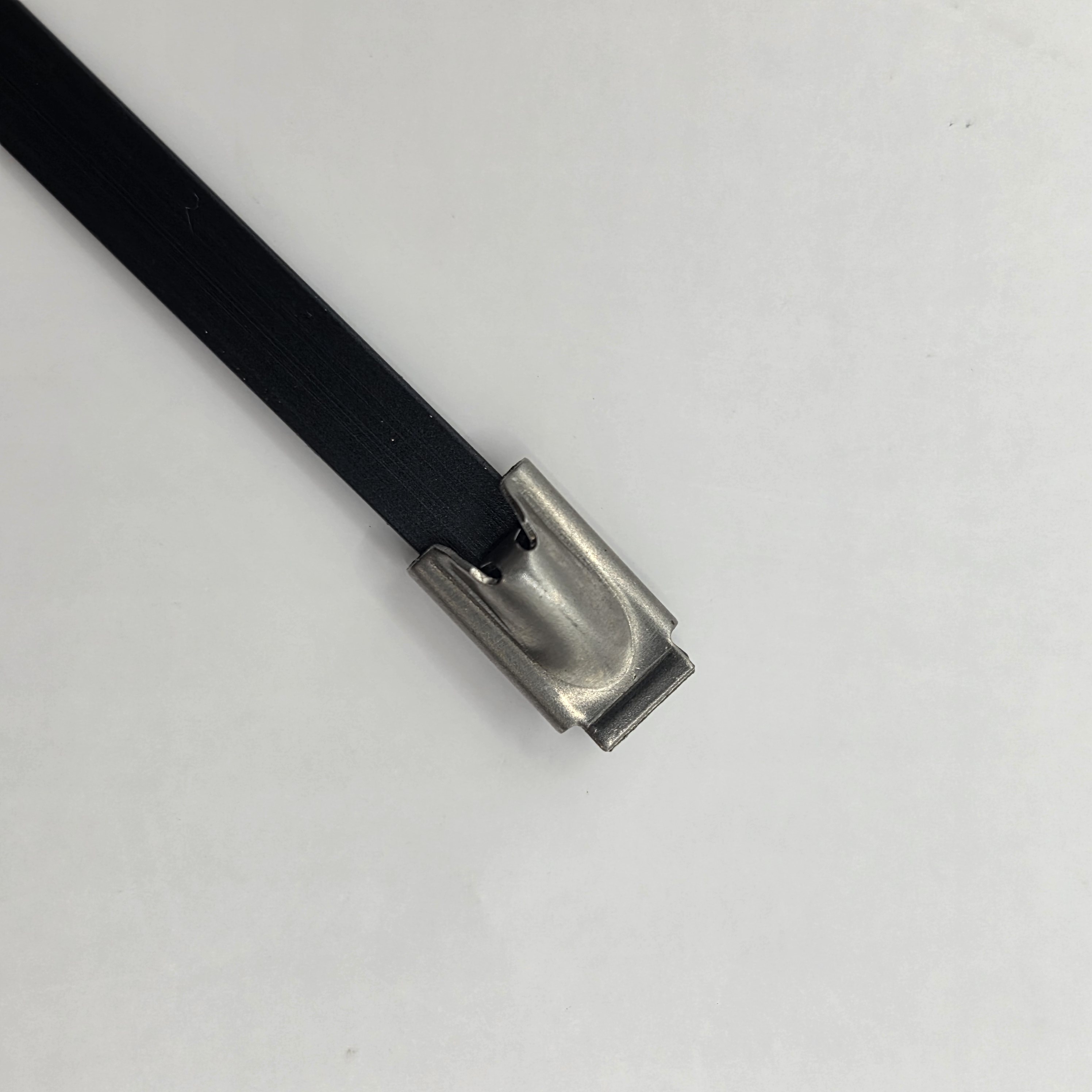 코팅스텐리스케이블타이 SUS304 에폭시 코팅서스타이 4.6X300mm 100개입 - 상세 이미지 2