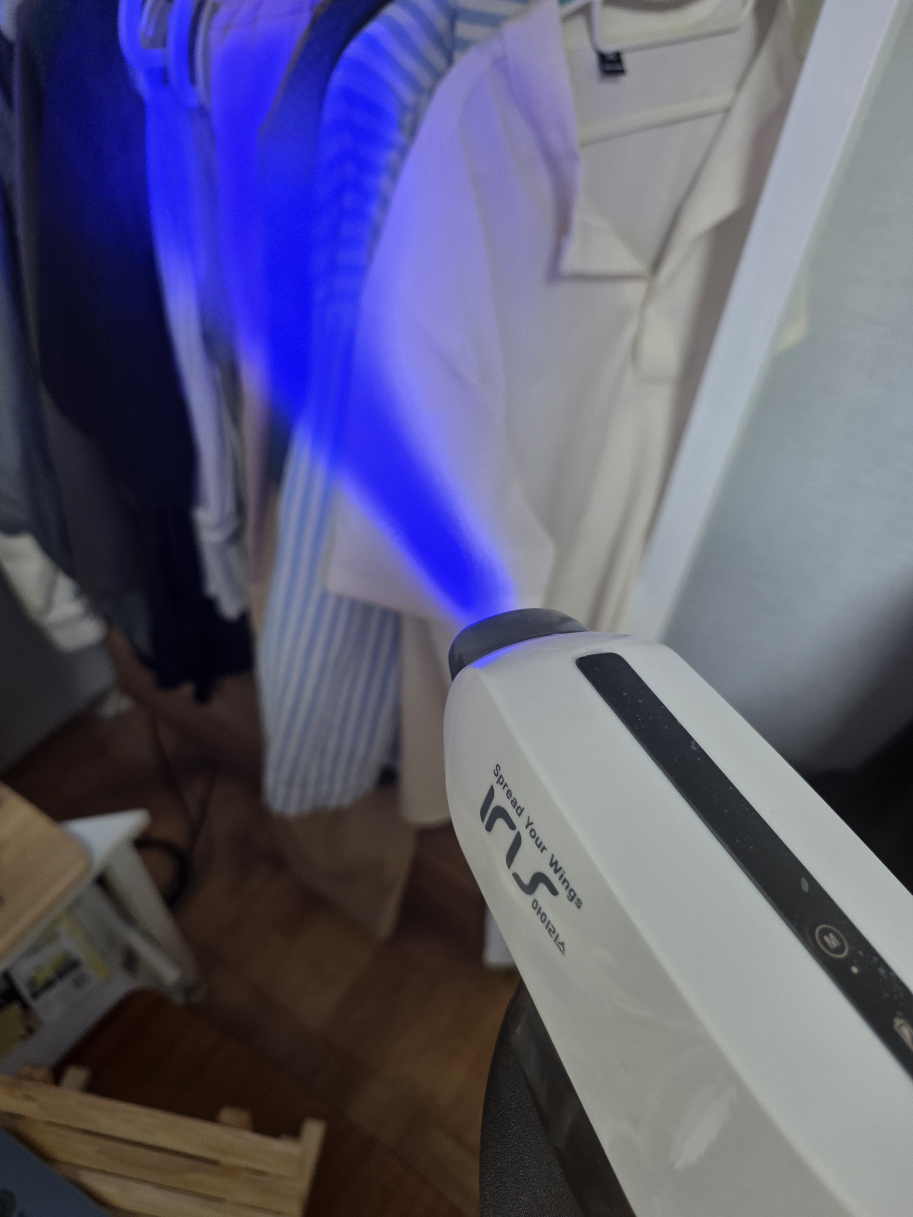 아이리스 피톤치드 프리미엄 2L 스프레이 탈취제 리필 편백나무 오일 편백수 새집증후군