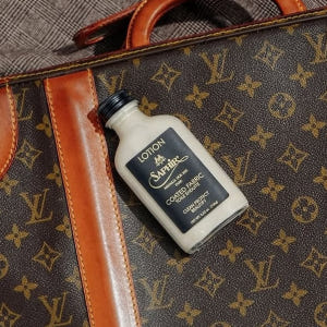 사피르 느와르 코팅 캔버스 케어 로션 100ml PVC 모노그램 가죽 가... 실사용 후기 | 효과 있을까? - 상품 이미지 1