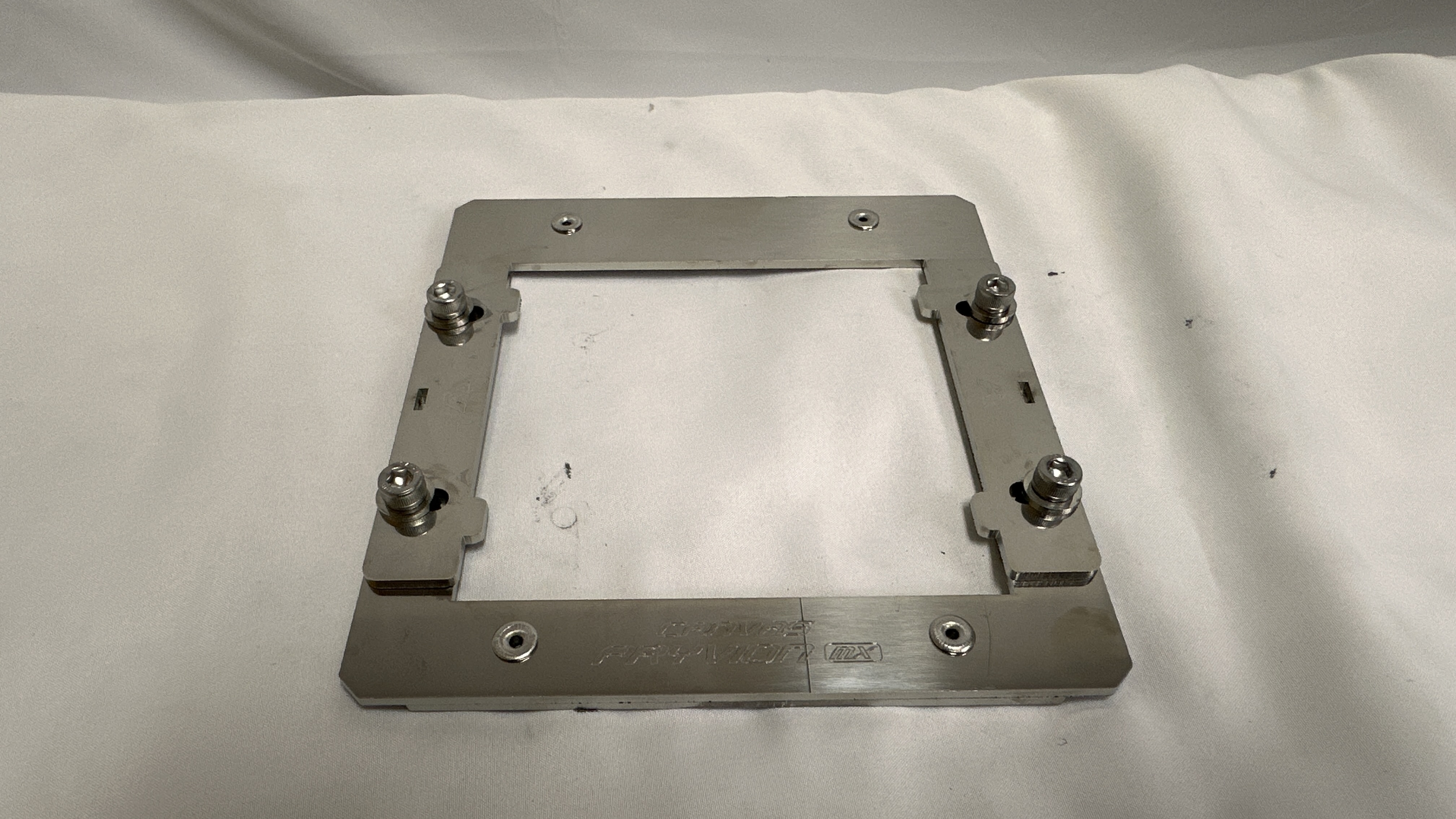 PRYVION 관련 바누스 전용 도킹모듈