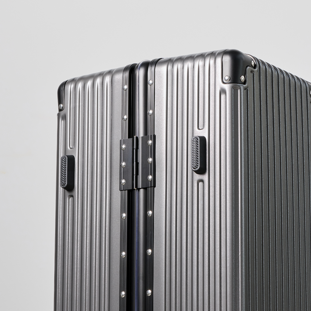 아이프라브 기내용 캐리어 여행용 미니 기내반입 승무원 튼튼한 경량 솔리도 48cm(20인치)