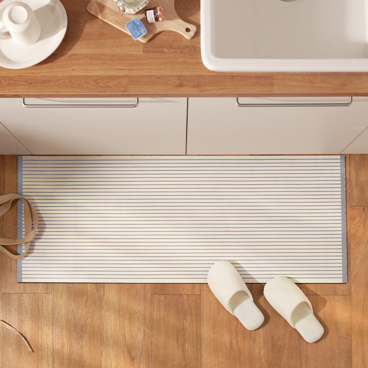 하루의공간 comfy 주방 매트 규조토 발매트 빨아쓰는 욕실 현관 베란다 베이지, 45x120cm