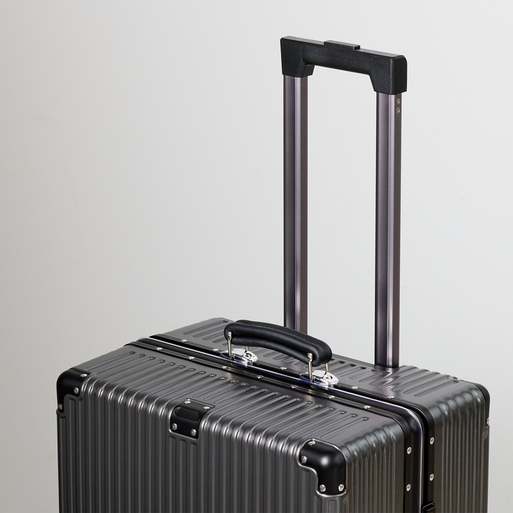 아이프라브 MK-9101 솔리도 수화물 알루미늄프레임 여행용캐리어 대형 튼튼한 폴리카보네이트 화물용 여행가방 71cm(29인치) 59cm(24인치)