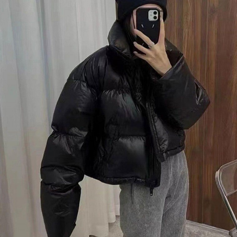 캐주얼 여성 겨울 외출 데이트 코디 숏패딩 점퍼 자켓 야상 바람막이 잠바 가디건 야구 - 상품 이미지