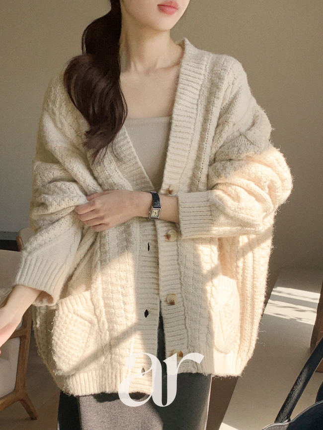 [자체제작] (MADE) 케이블 브이넥 루즈핏 울 가디건 cd3505