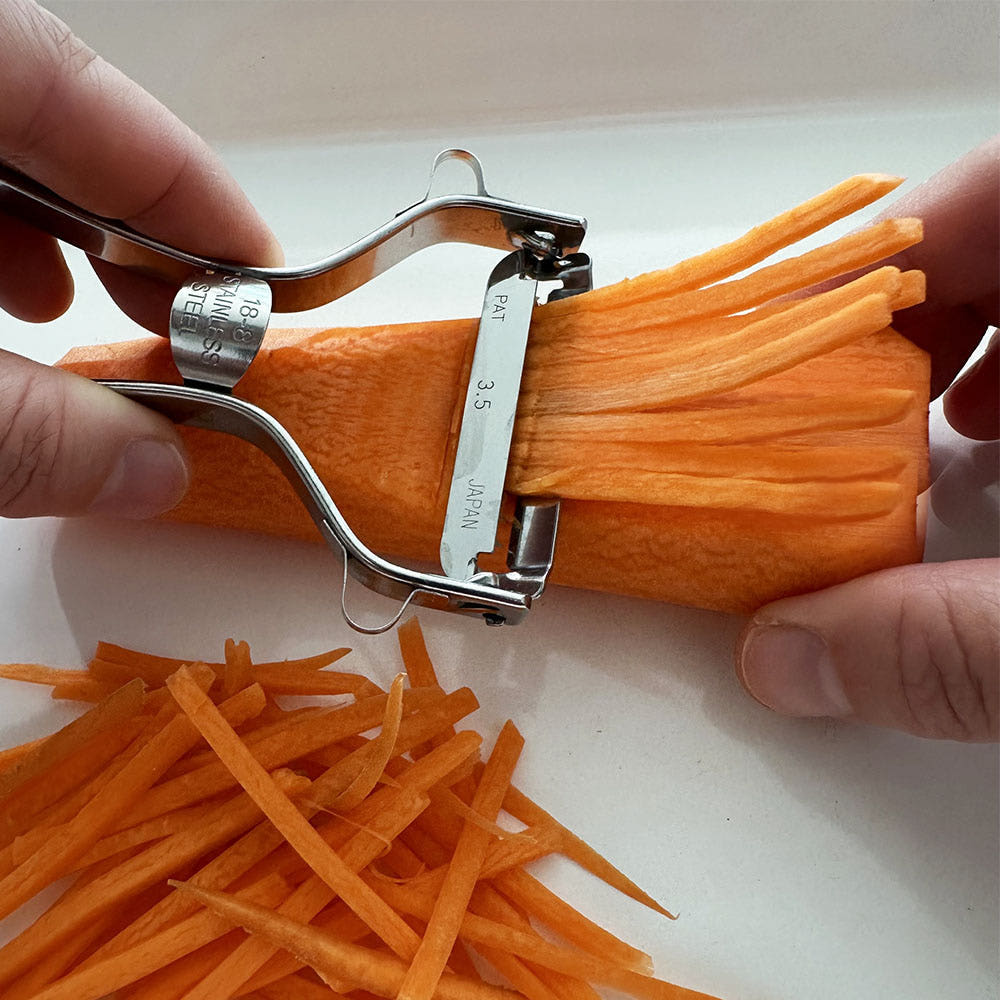 일본 시모무라 채칼 만능 양배추 채칼 필러 슬라이서 감자칼 당근 라페 무채칼 채썰기 3mm 제품 이미지