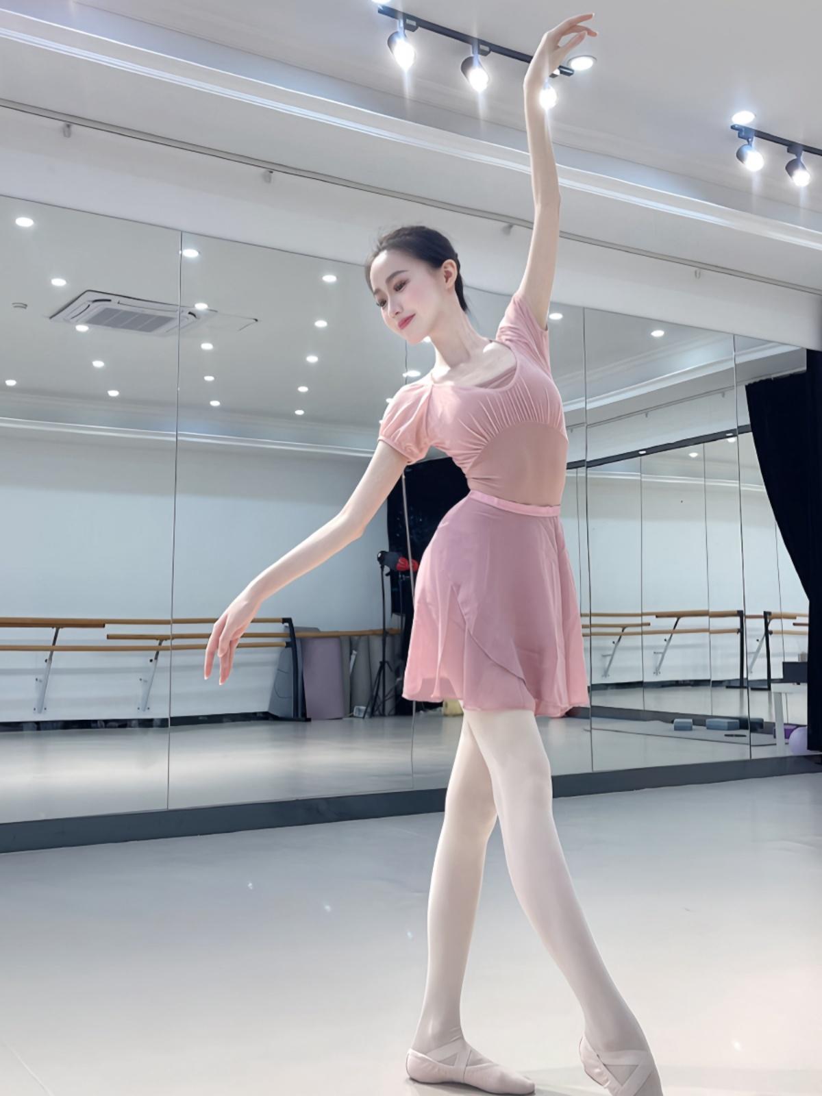 성인 여성 발레 연습복 체조복 일체형 무용복 빠른건조 슬림핏 - 메인 이미지