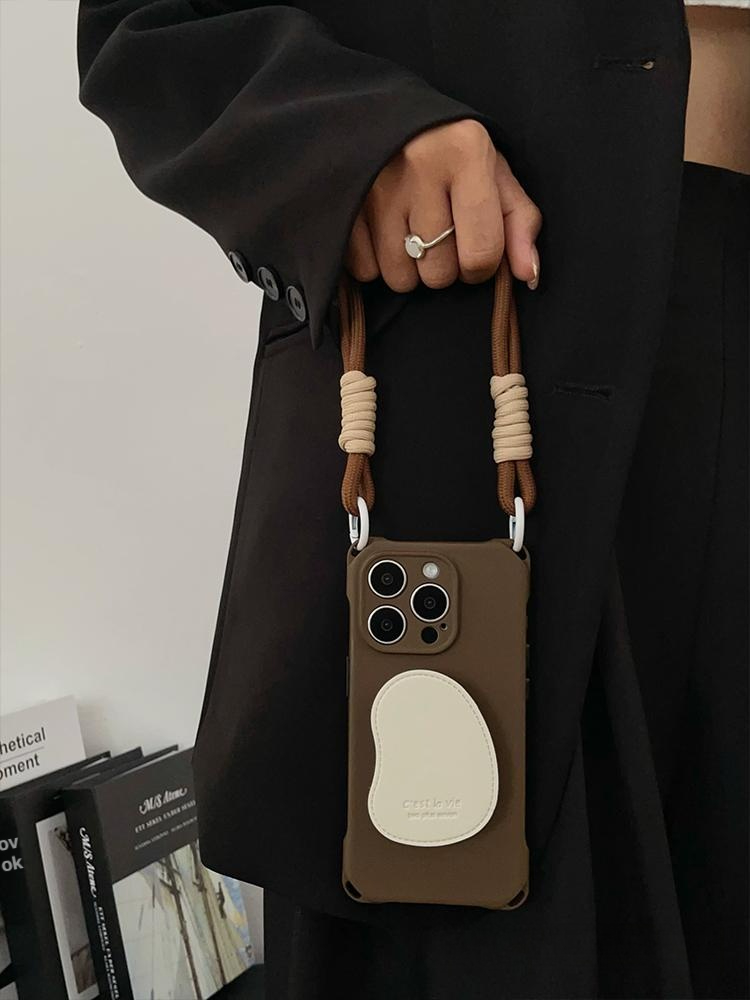 브라운 비즈 스트랩 달문양 크로스바디 미니 파우치형 핸드폰 케이스 스탠드+긴 끈 크로스바디 iPhone 17 Pro Max - 상세 이미지 3