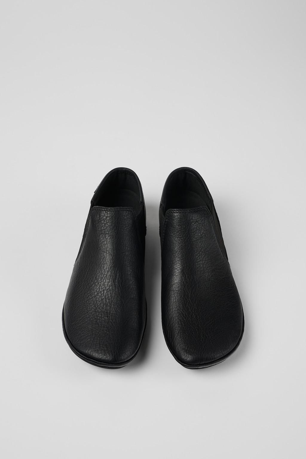 캠퍼 슬림핏 소프트 레더 블랙 앵클부츠 여성 K400123-003 BLACK - 상세 이미지 4