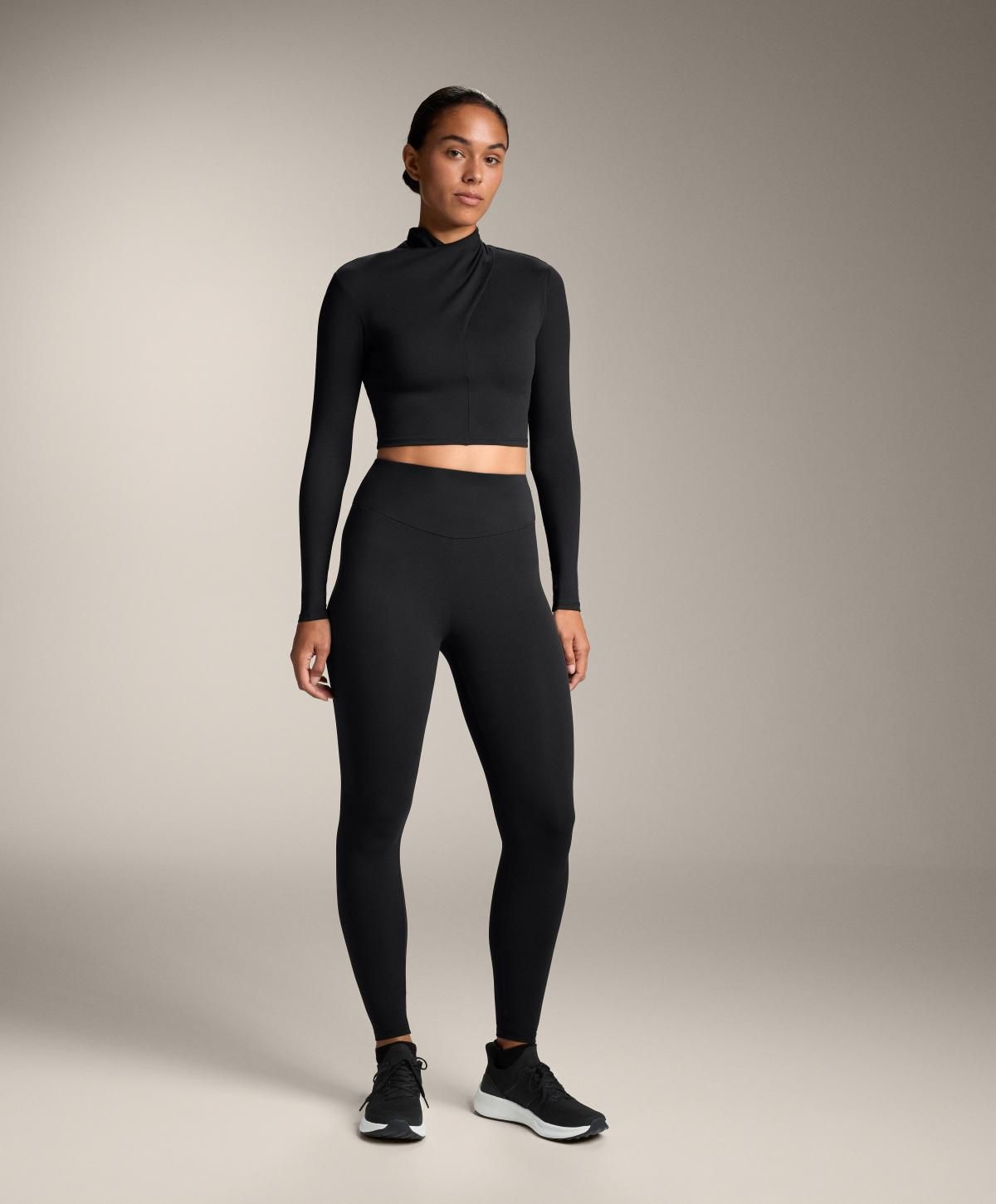 오이쇼 드레이프넥 컴포트럭스 크롭 긴팔 티셔츠 2496/904 BLACK - 상세 이미지 4