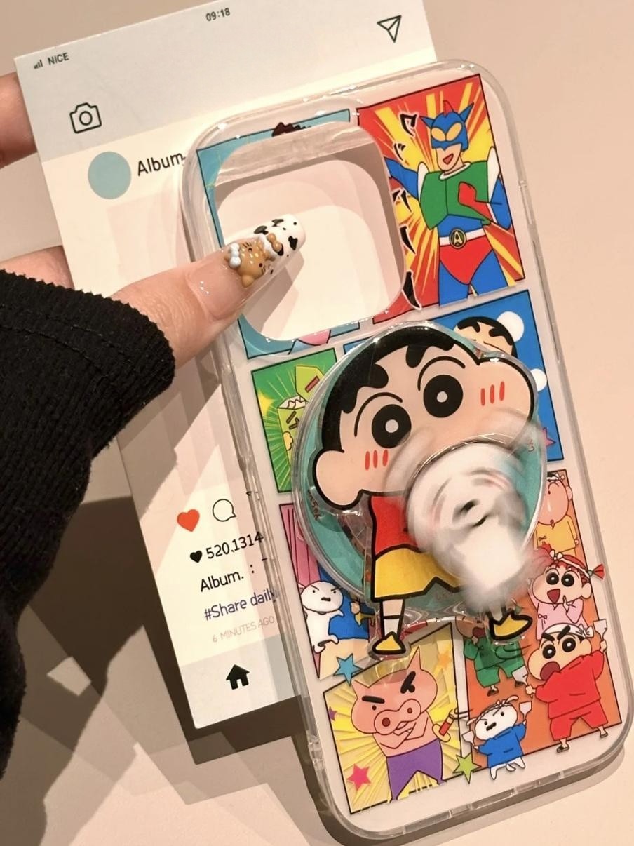 짱구 회전 자석 거치대 맥세이프 호환 귀여운 책상 휴대폰 스탠드 크레용 신짱 회전형 자석 거치대 짱구&흰둥이 안기 - 상세 이미지 2