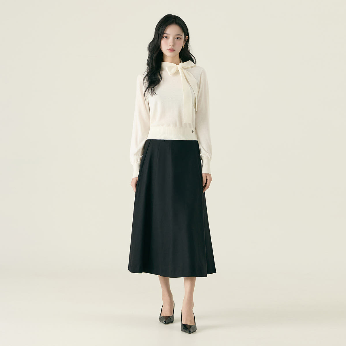 로엠 울라이크 플레어 롱 스커트 RMWHF4VR11 - 상품 이미지