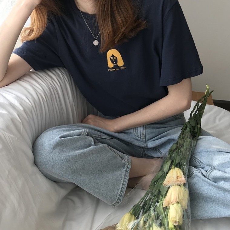 단발머리 박스 반팔 티셔츠 여성 상의 여성 여자 코디 데일리룩 - 상품 이미지