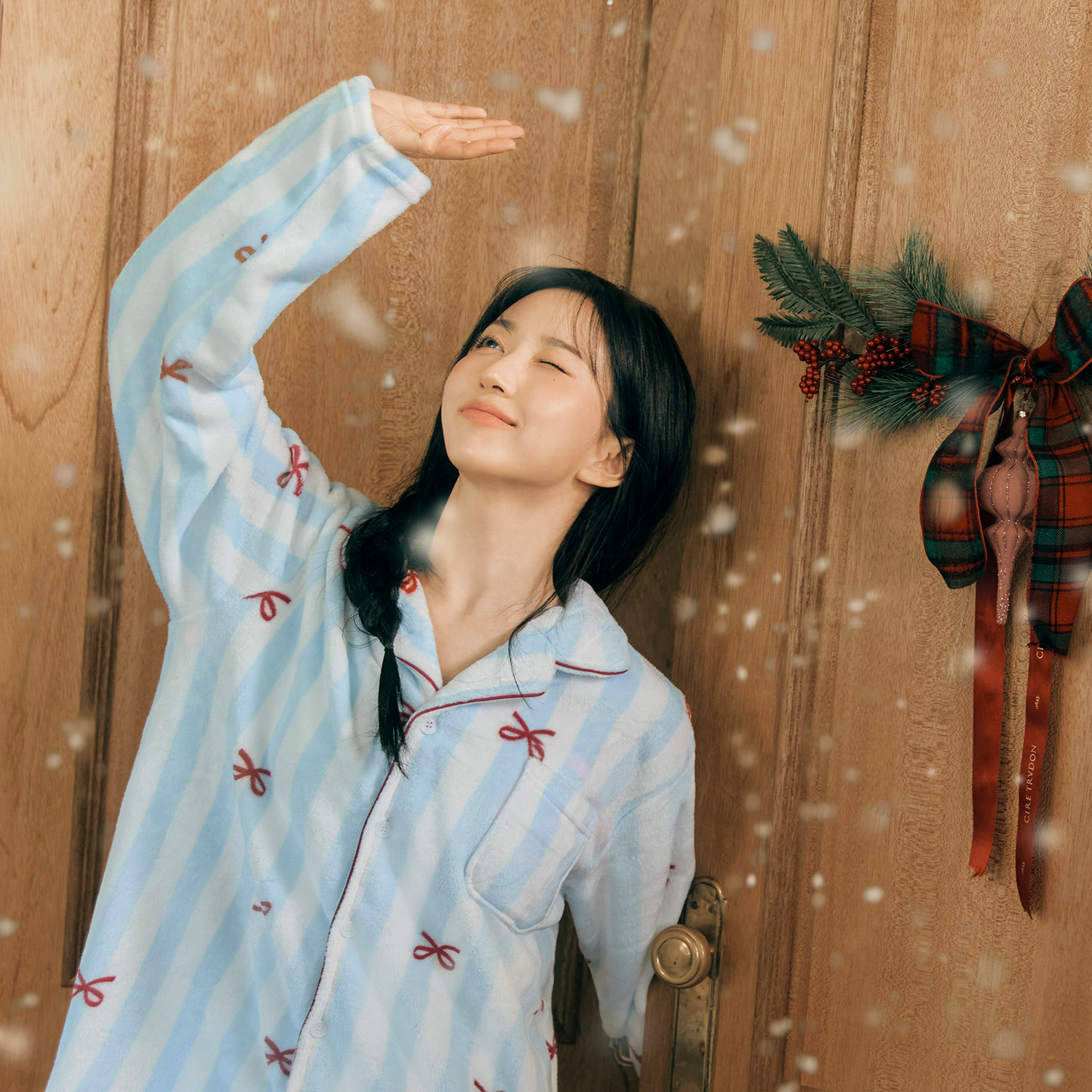 [도씨x해원'Pick] 플러피 보니 긴팔 커플 수면 잠옷 세트 홈웨어 : DOSSY