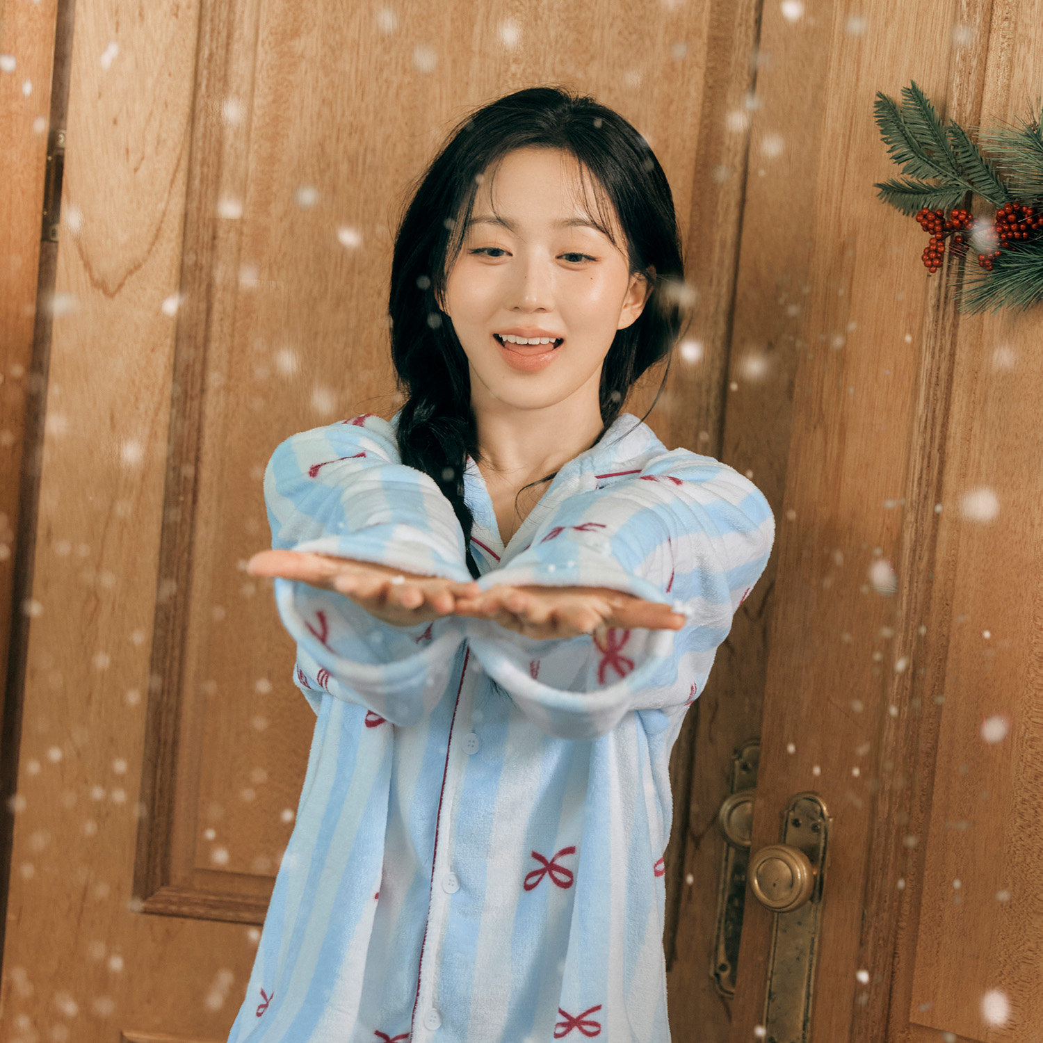 [도씨x해원'Pick] 플러피 보니 긴팔 커플 수면 잠옷 세트 홈웨어 : DOSSY