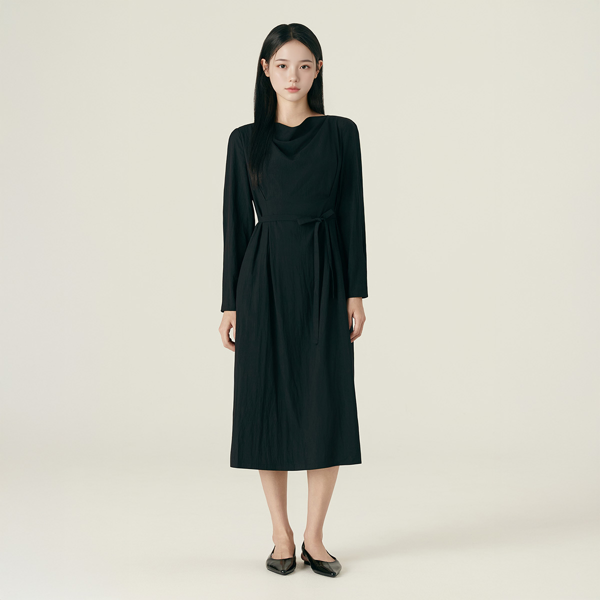 로엠 카울넥 롱 원피스 RMOWF49RT1 - 상품 이미지