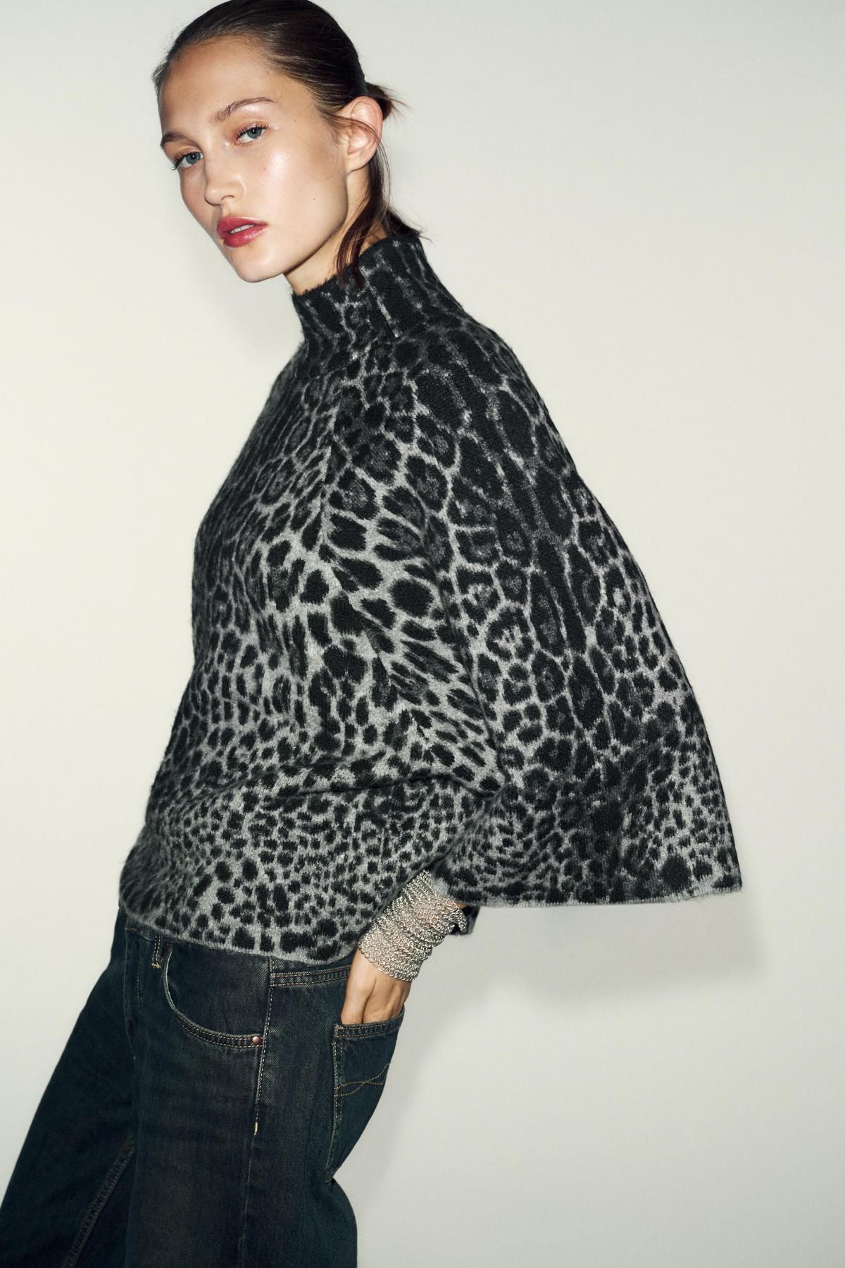 자라 애니멀 패턴 하이넥 니트 스웨터 3991/120 GREY - 상세 이미지 4