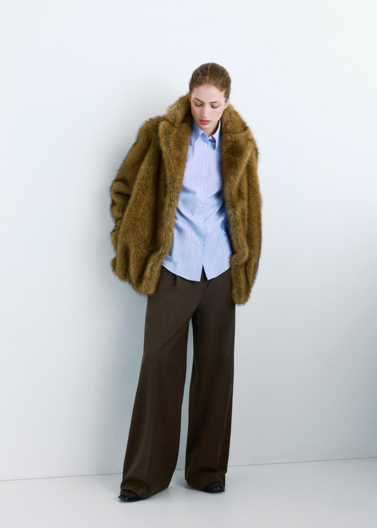 망고 와이드 플리츠 미드웨이스트 팬츠 브라운 27031294 CHOCOLATE - 상세 이미지 2